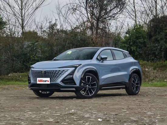 2022 2023 Best Seller China Cheap Gasoline Petrol Auto Car Changan Uni-V Car 5 Seat Sedan Used Cars Selling Vehicle Online Adults Car Left Hand Drive in Stock
